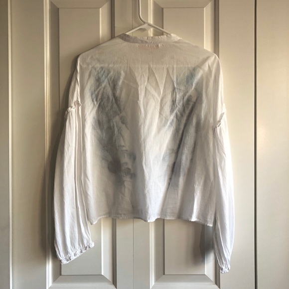 Floral Embroidered Blouse - Picture 2 of 2